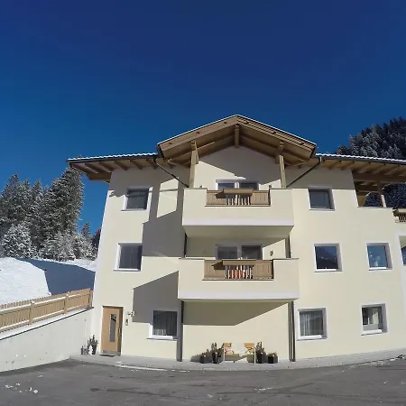 Alexandra's Нойштіфт-ім-Штубайталь